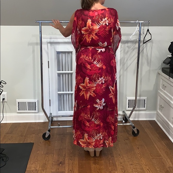 Dress - Picture 2 of 4